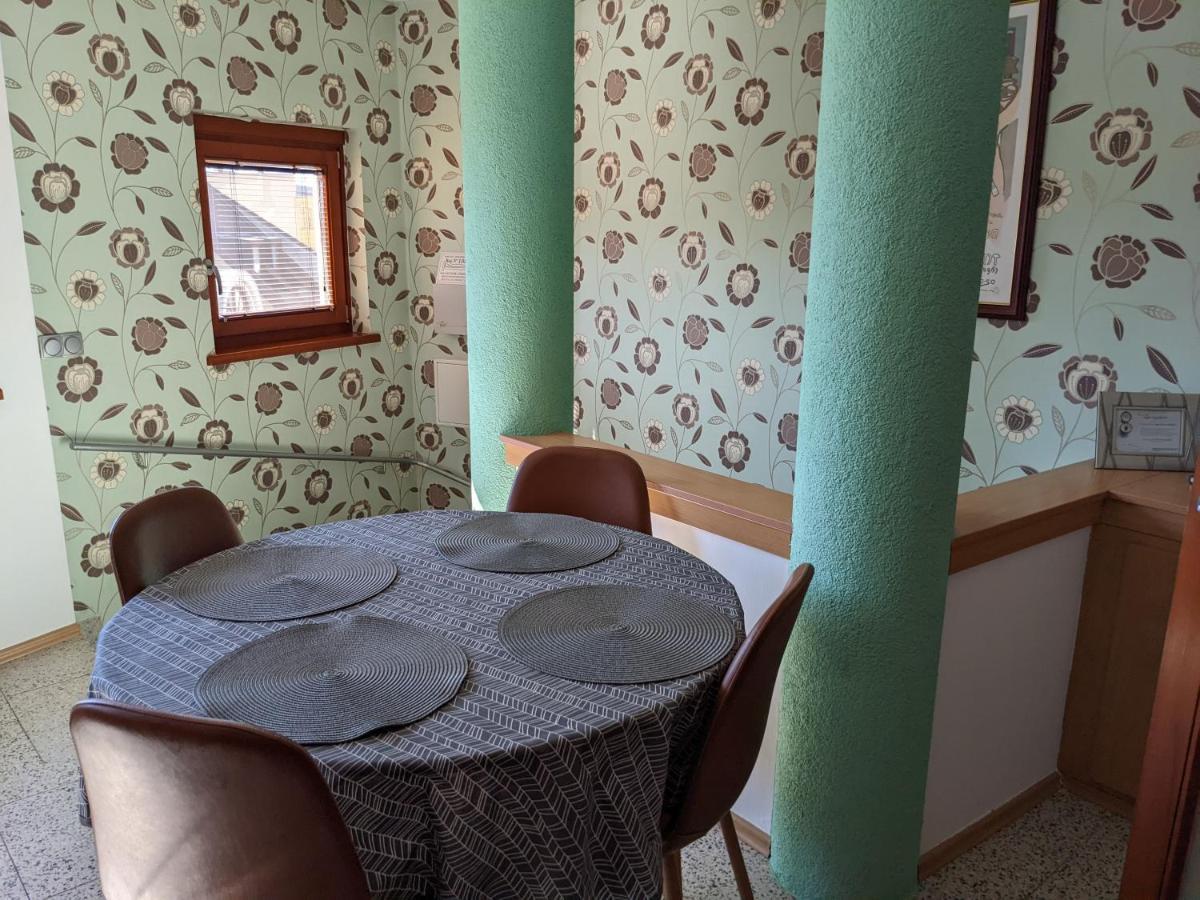 Minaret Apartman Eger Exteriör bild