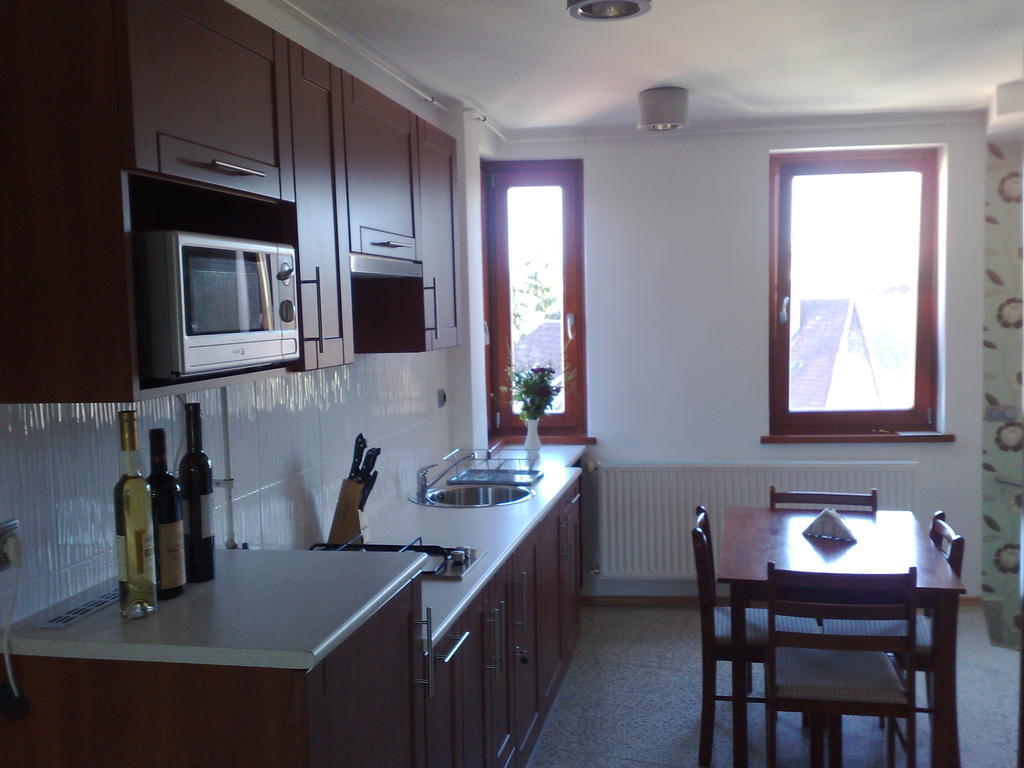 Minaret Apartman Eger Rum bild