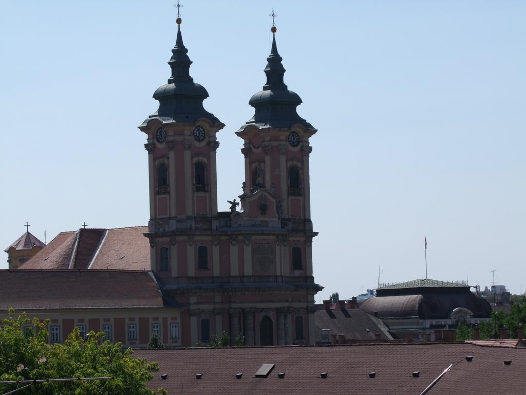 Minaret Apartman Eger Exteriör bild