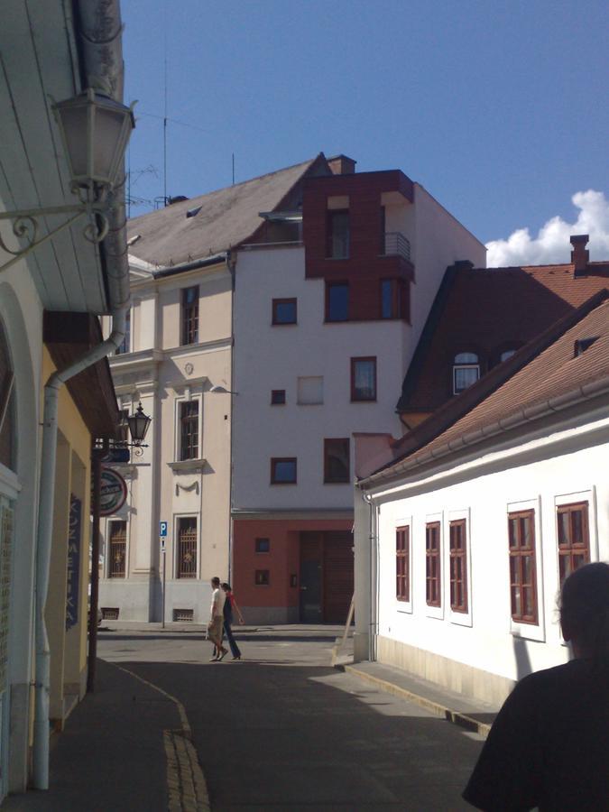 Minaret Apartman Lägenhet Eger Exteriör bild